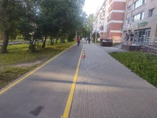 В Ижевске водитель электросамоката сбил пожилую женщину на тротуаре